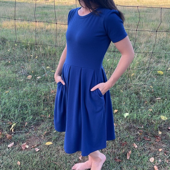 LuLaRoe Dresses & Skirts - Royal Blue Lularoe Dress -size XS-